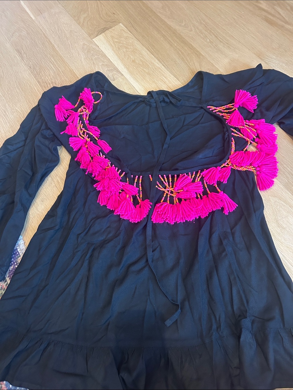 SUNDRESS brand coverup, beaded, fuschia tassel, xs/s